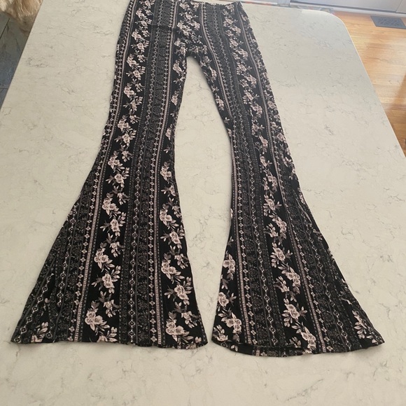 tilly's flare pants! - Picture 2 of 3